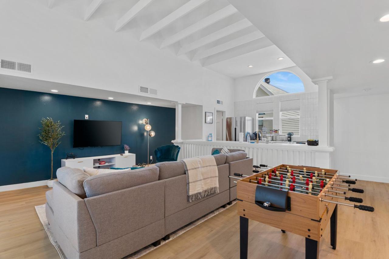 Stylish Phoenix Townhome - Foosball Table, Laundry, Parking! Esterno foto